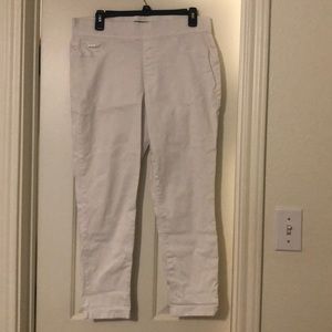 Nine West White Skinny pull on ankle jeans